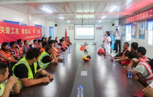 “小病挺，大病拖” 農(nóng)民工的健康保障如何破題？