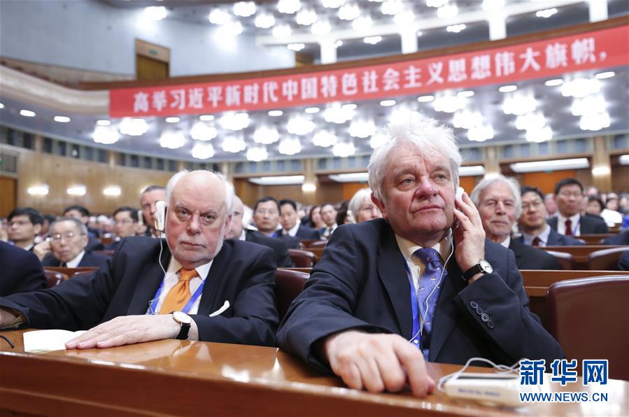 （新華全媒頭條·圖文互動）（3）向著建設(shè)世界科技強(qiáng)國的偉大目標(biāo)奮勇前進(jìn)！——習(xí)近平總書記在兩院院士大會上的重要講話引起熱烈反響之一 