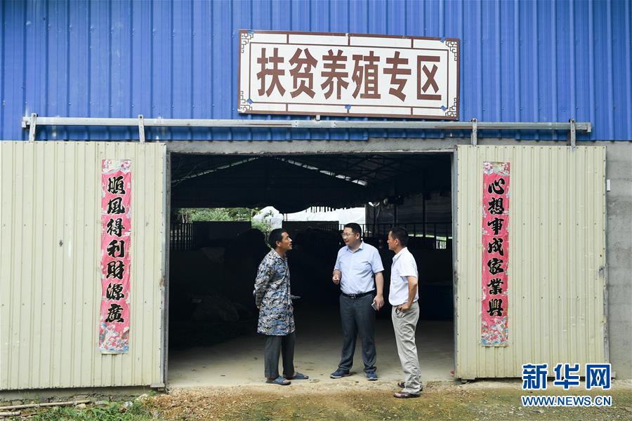 （脫貧攻堅(jiān)·圖文互動(dòng)）（1）“不畏難、不畏煩、不畏苦”——記“80后”扶貧干部李朝陽