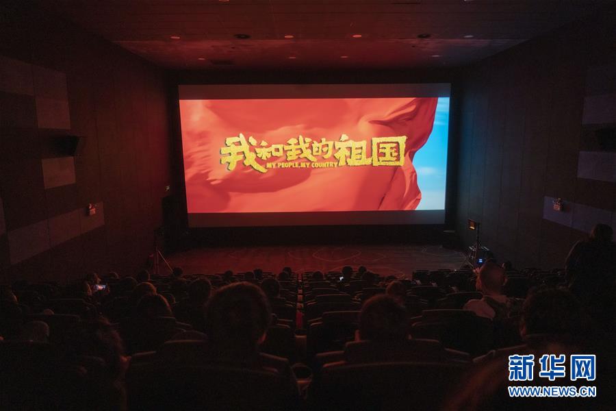 （圖文互動(dòng)）（13）“在內(nèi)地求學(xué)工作，和祖國(guó)共同成長(zhǎng)”——在京香港青年分享“追夢(mèng)”故事