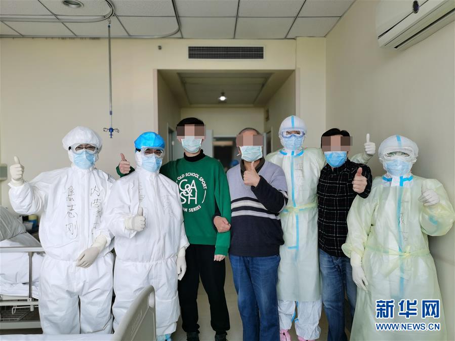 （聚焦疫情防控·圖文互動(dòng)）（2）重癥醫(yī)生王洪亮：“沖在前，守到底”
