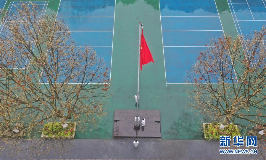 （新華全媒頭條·圖文互動）（6）春天里的瑯瑯書聲━━部分地方學(xué)校開學(xué)見聞