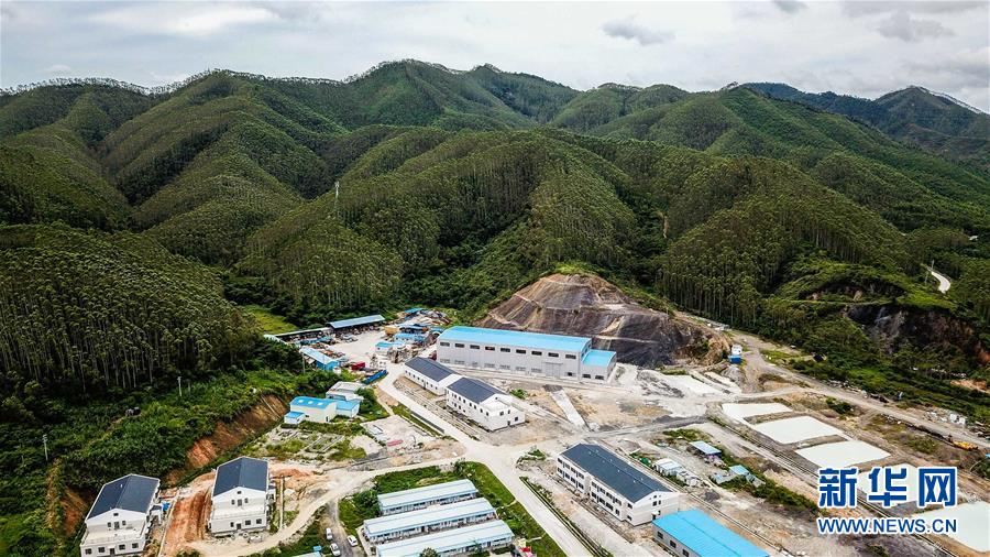 （新華全媒頭條·圖文互動(dòng)）（11）新基建，澎湃中國經(jīng)濟(jì)新動(dòng)能