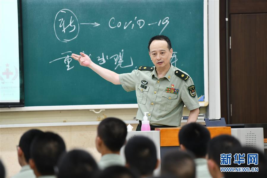 （圖文互動）（3）一個(gè)“可以托付生命的人”——記“最美新時(shí)代革命軍人”毛青