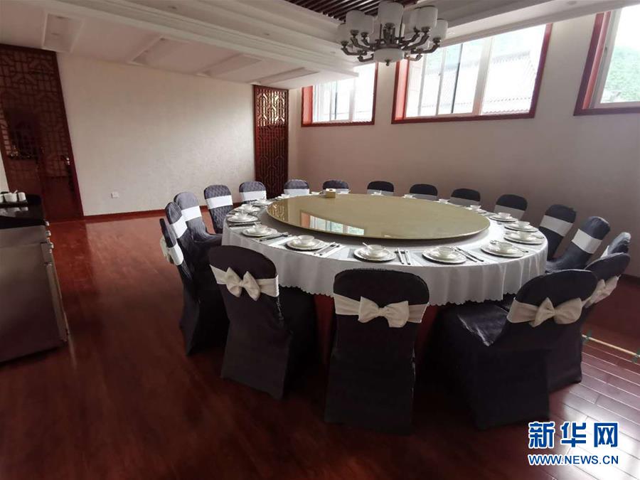 （新華視點(diǎn)·圖文互動(dòng)）（7）學(xué)校建漂亮點(diǎn)本無(wú)錯(cuò)，為何這所“豪華中學(xué)”讓人困惑？