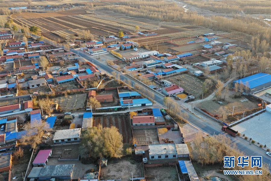 （全面建成小康社會(huì)“百城千縣萬(wàn)村”調(diào)研行·圖文互動(dòng)）（2）互助互利，小甘薯帶來(lái)甜蜜日子——內(nèi)蒙古奈曼旗互利村闖出產(chǎn)業(yè)致富之路