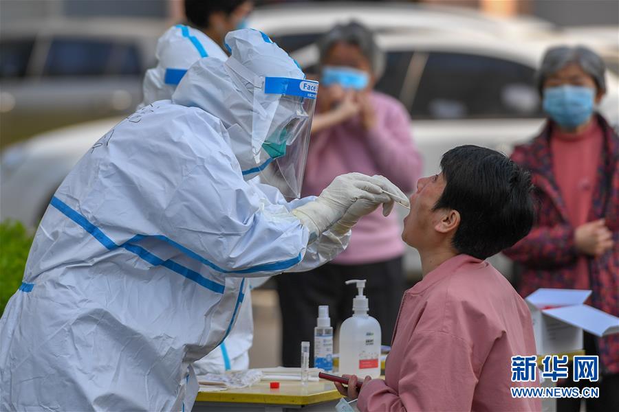 （新華全媒頭條·兩會精神看落實·圖文互動）（5）整體謀劃、系統(tǒng)升級、全面提升——落實全國兩會精神織牢織密公共衛(wèi)生防護網(wǎng)