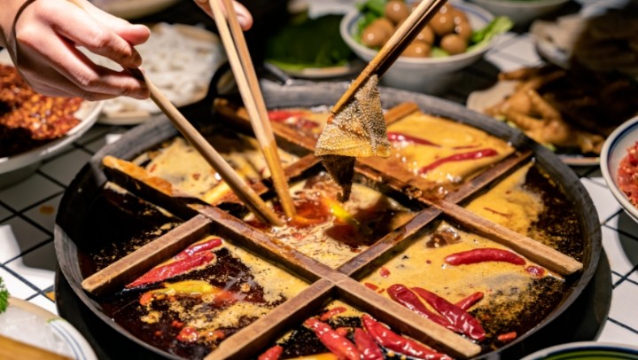 餓肚子入睡和吃點夜宵哪個更健康