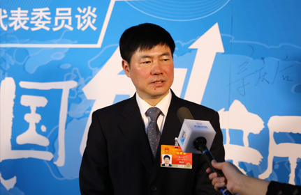 “我們要進(jìn)行自貿(mào)區(qū)的體制機(jī)制的創(chuàng)新，也就是先行先試的一些實(shí)驗(yàn)。”