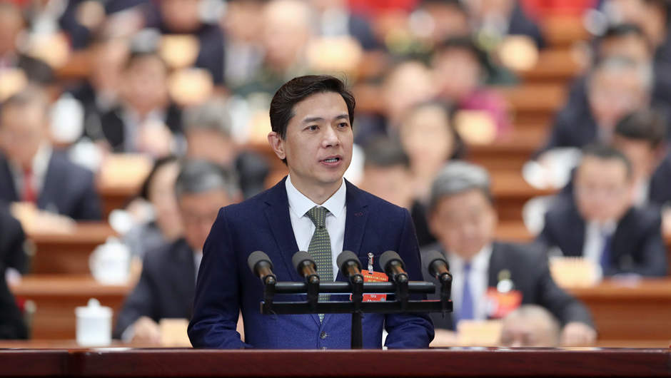 中國(guó)民間商會(huì)副會(huì)長(zhǎng)，百度在線(xiàn)網(wǎng)絡(luò)技術(shù)（北京）有限公司董事長(zhǎng)兼首席執(zhí)行官 李彥宏