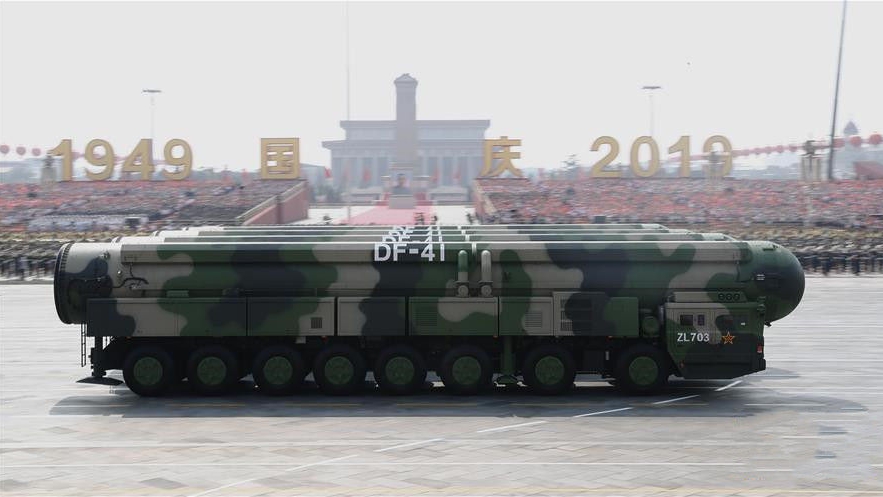 300秒回顧國慶70周年大閱兵！東風-41、殲-20震撼亮相