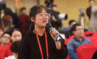 人民日?qǐng)?bào)記者提問