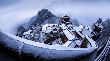 追夢足跡｜武當(dāng)：云繞仙山，雪落紫金