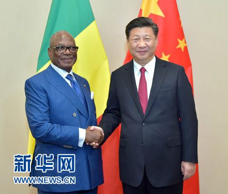 12月3日，國(guó)家主席習(xí)近平在約翰內(nèi)斯堡會(huì)見馬里總統(tǒng)凱塔。新華社記者 李濤 攝 