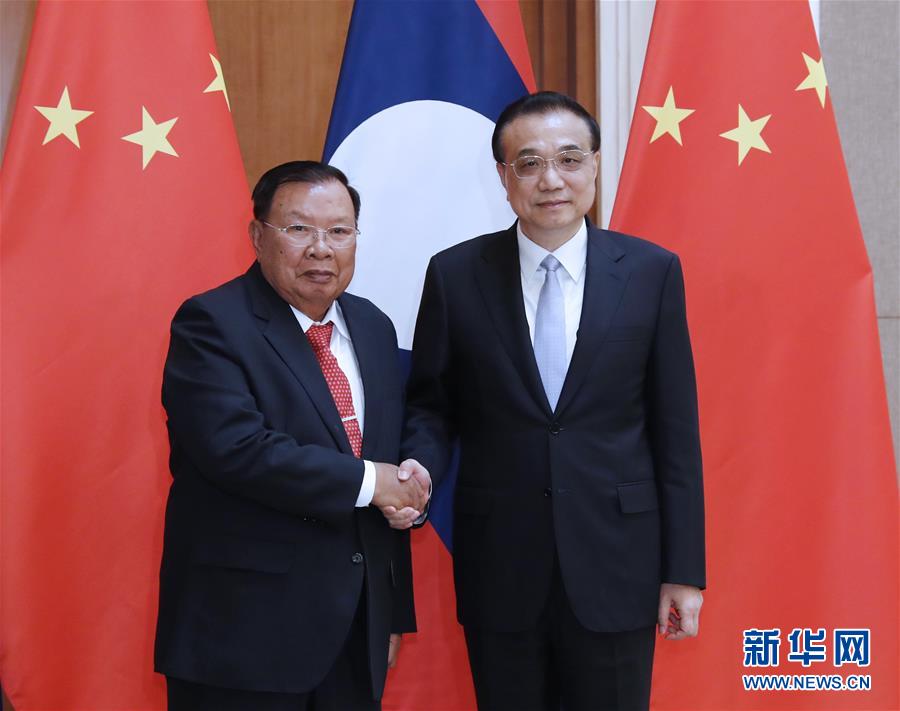 （時(shí)政）李克強(qiáng)會(huì)見老撾人革黨總書記、國(guó)家主席本揚(yáng)