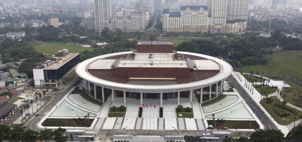 “盡心盡力建好中越友誼精品工程！”——越中友誼宮落成記