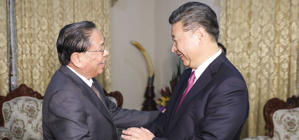 習(xí)近平會(huì)見老撾人民革命黨中央委員會(huì)前總書記、前國家主席朱馬里