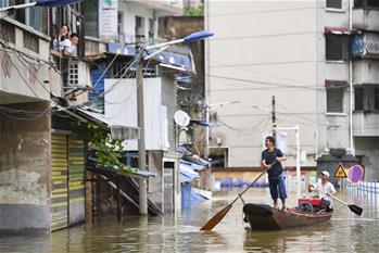 洪水來(lái)時(shí)，那暖心的民間救援